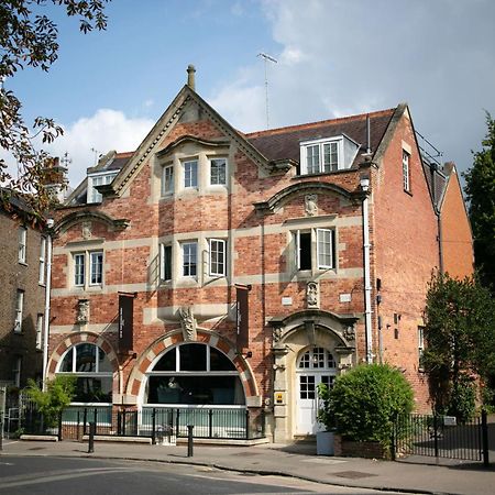 One Warwick Park Hotel Royal Tunbridge Wells Exterior photo
