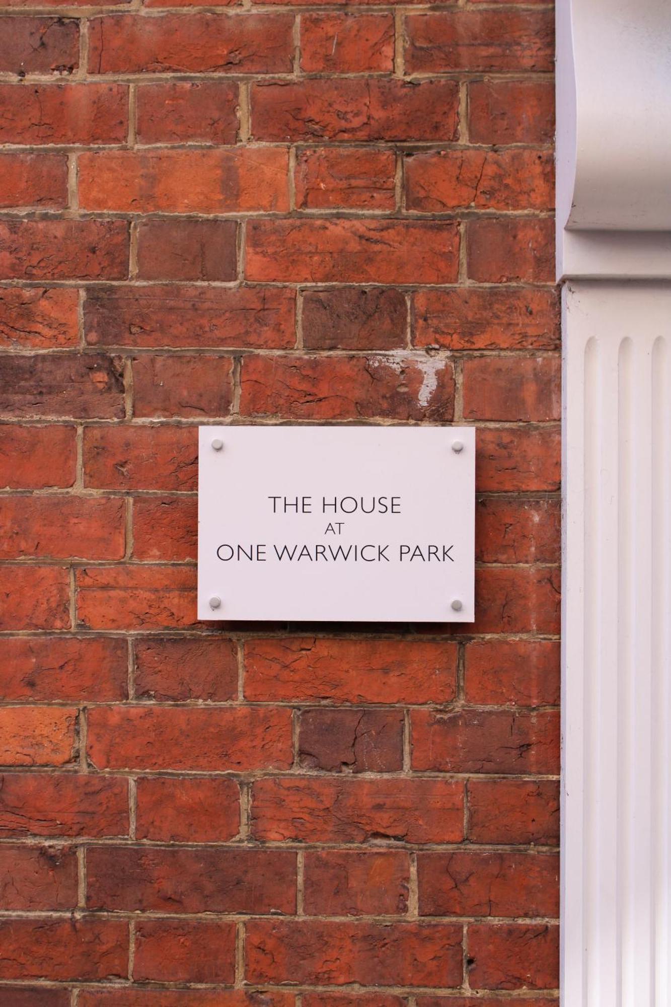 One Warwick Park Hotel Royal Tunbridge Wells Exterior photo